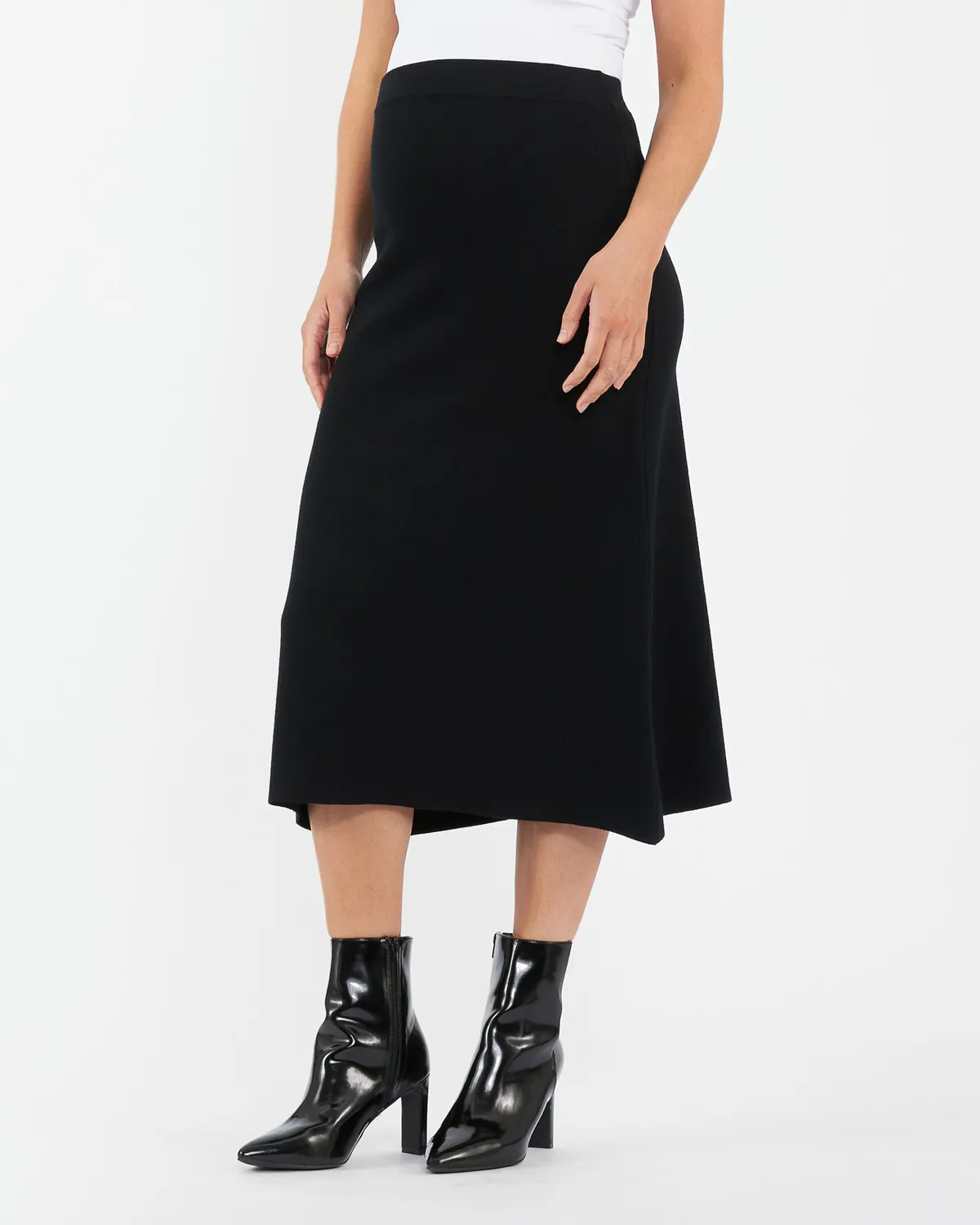 A-Line Knit Skirt Black - Image 3
