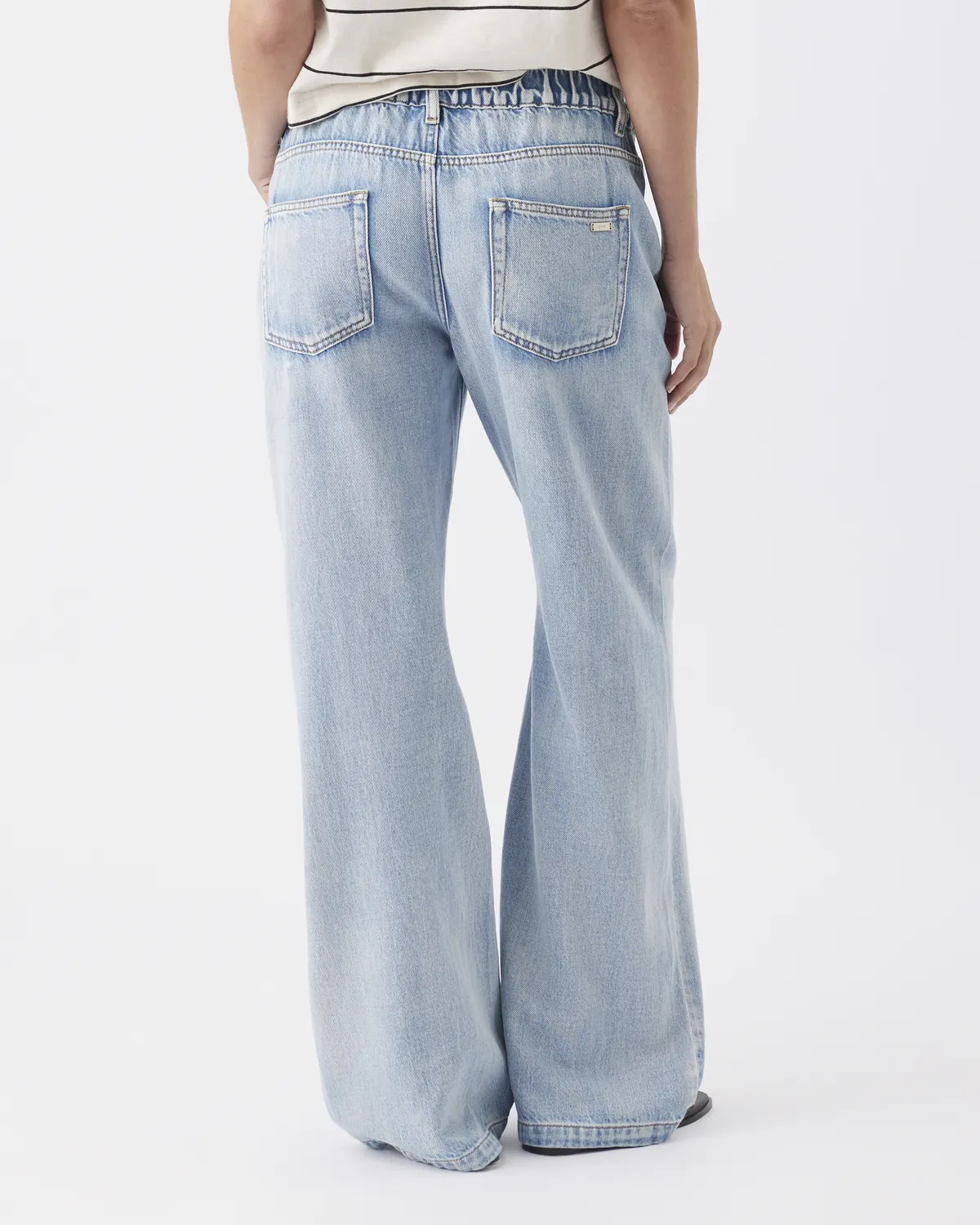 Billie Elastic Waist Jean Light Wash - Image 4