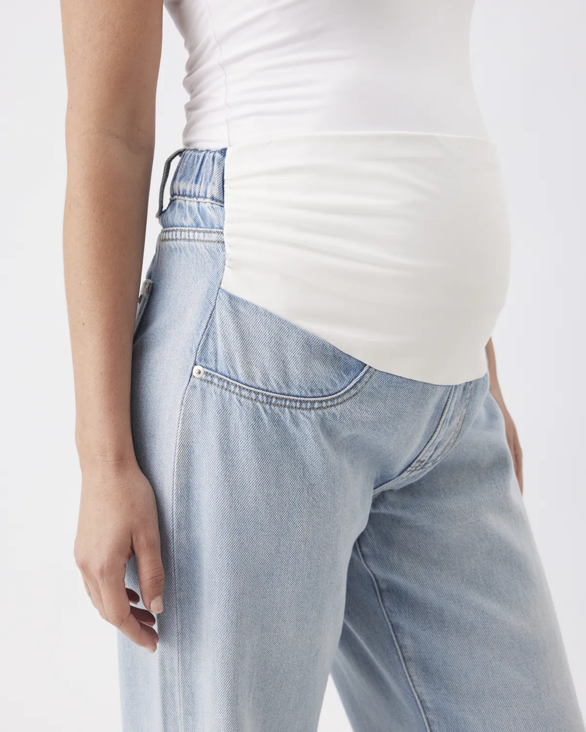 Billie Over Bump Jean Light Wash - Image 4