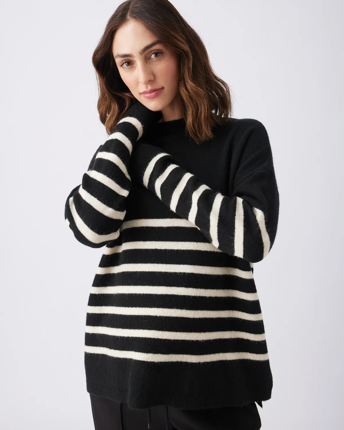 Gerrie Nursing Knit  Black / Vanilla - Image 2