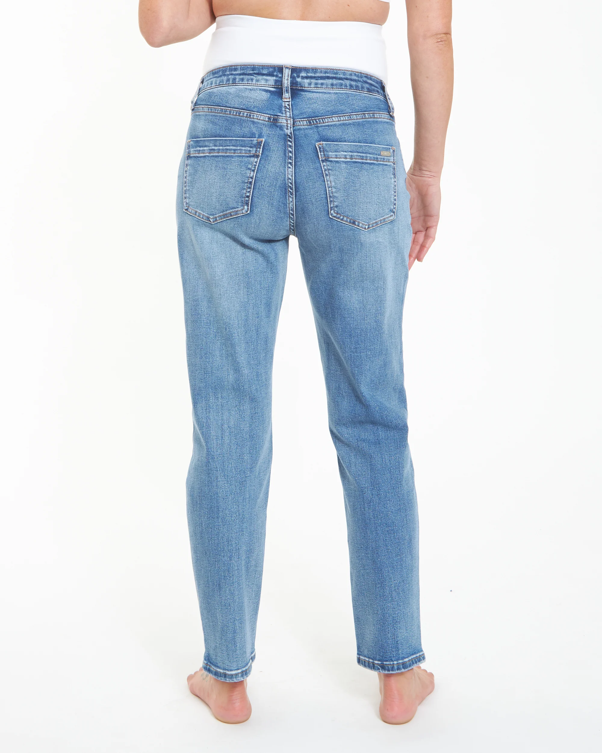Hunter Over Bump Crop Jean Vintage Wash - Image 6