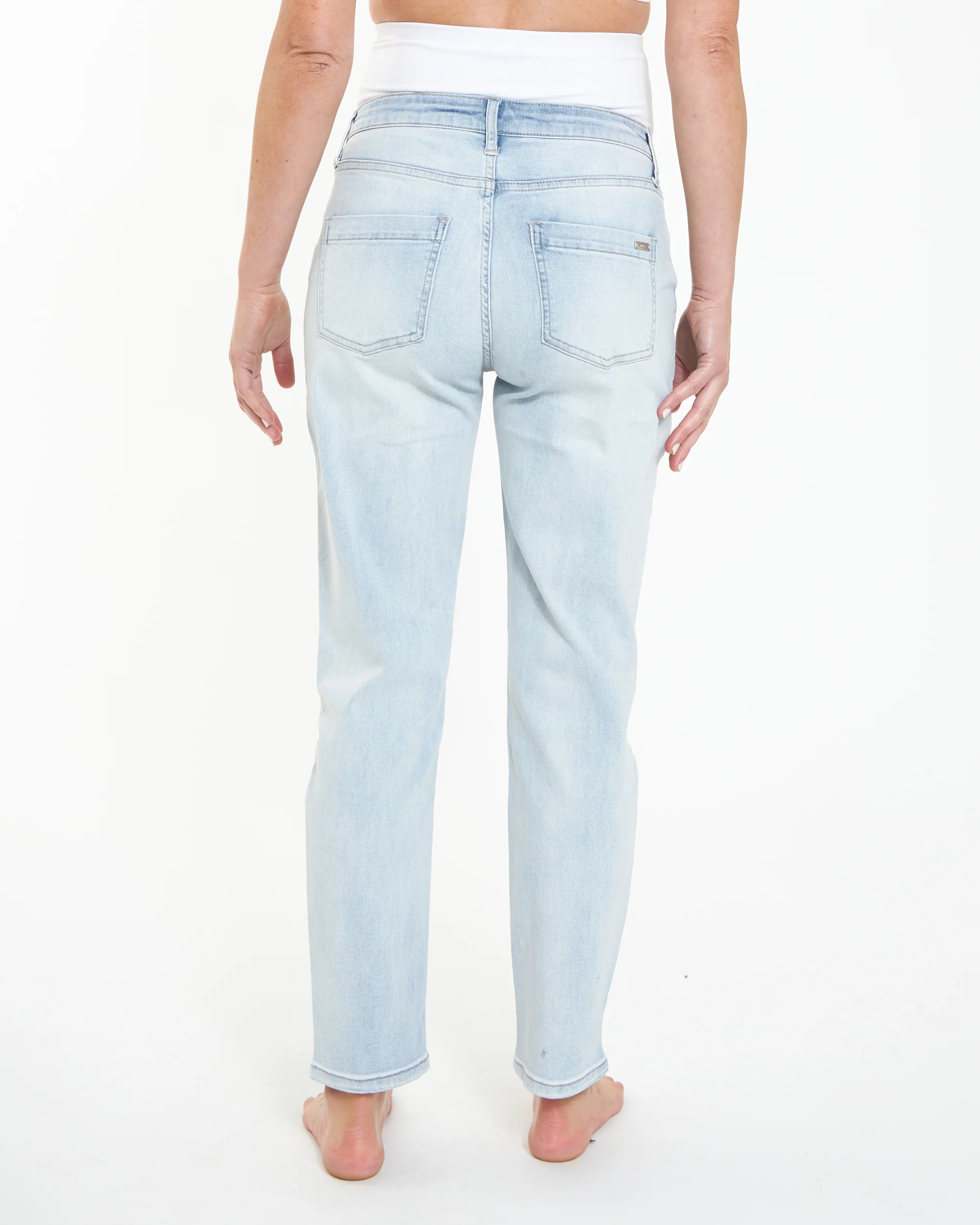 Hunter Over Bump Crop Jean Clean Fade - Image 5