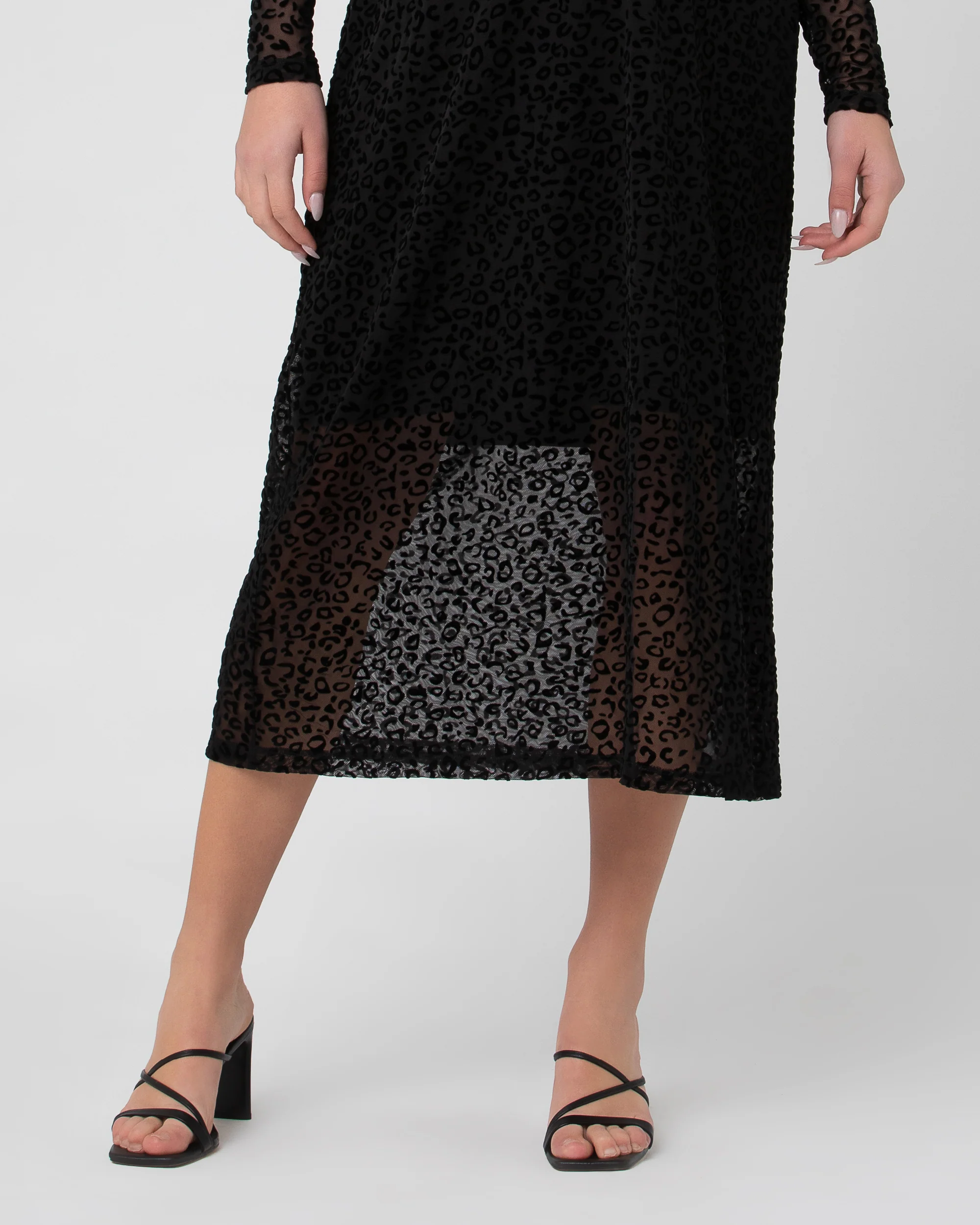 Leo Flocked Nursing Dress Black - Image 6