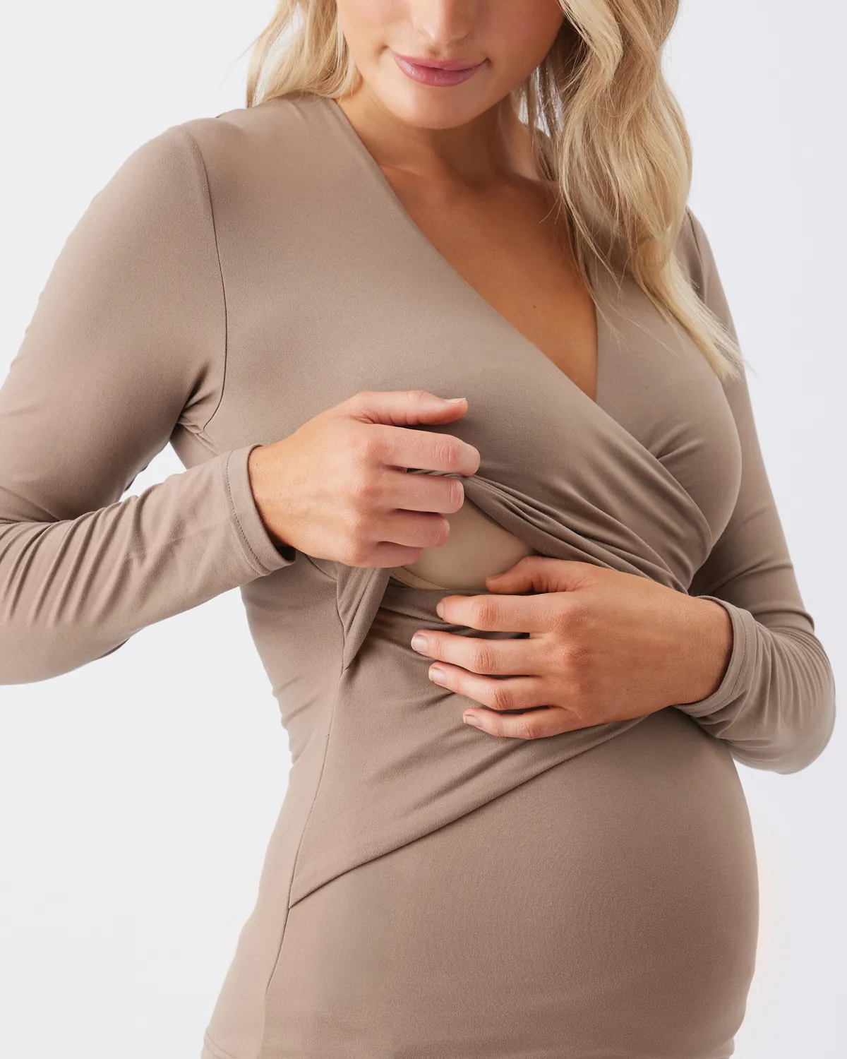 Luxe Knit Embrace Nursing Top Mocha - Image 3
