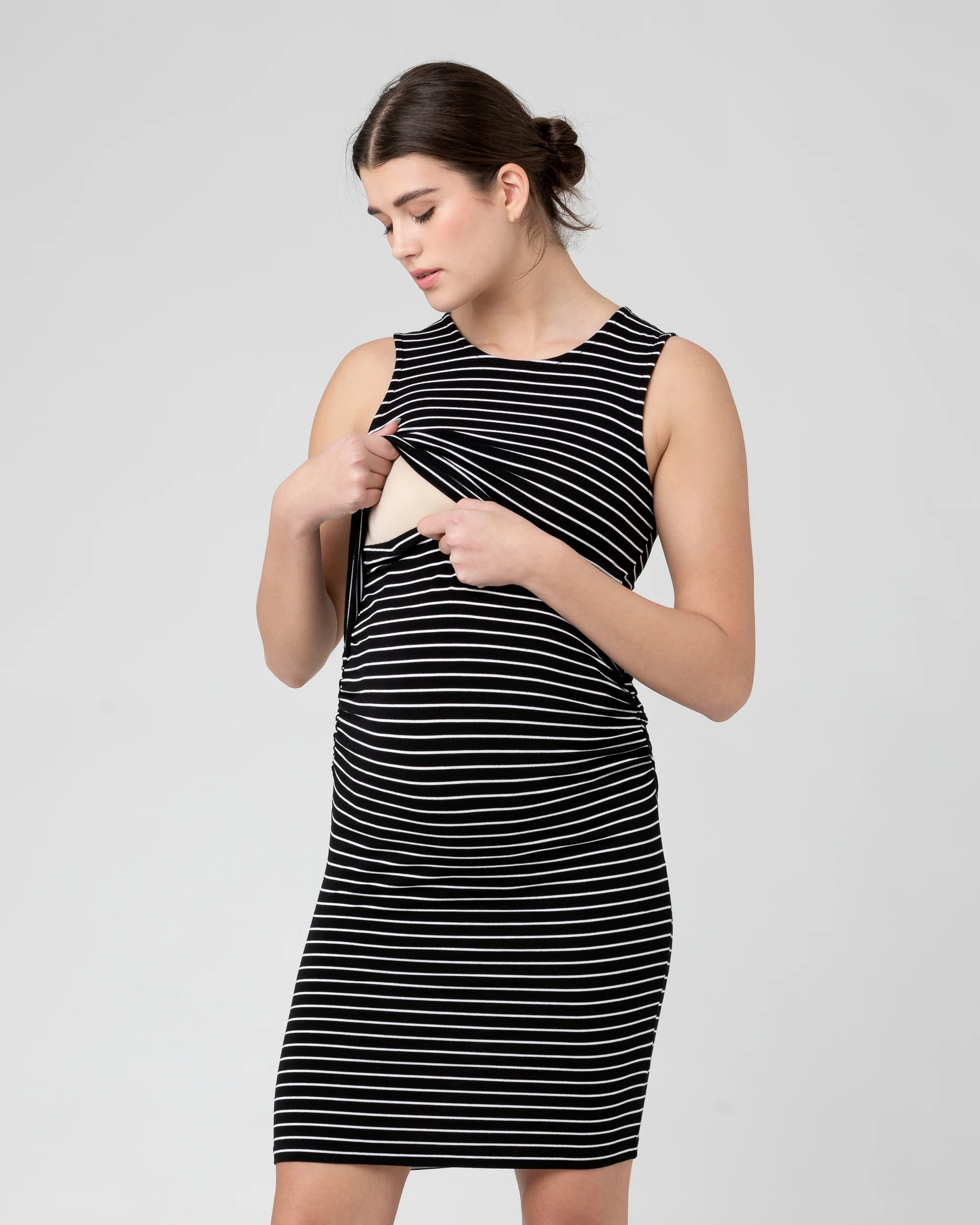Mia Sleeveless Nursing Dress Black / White - Image 4