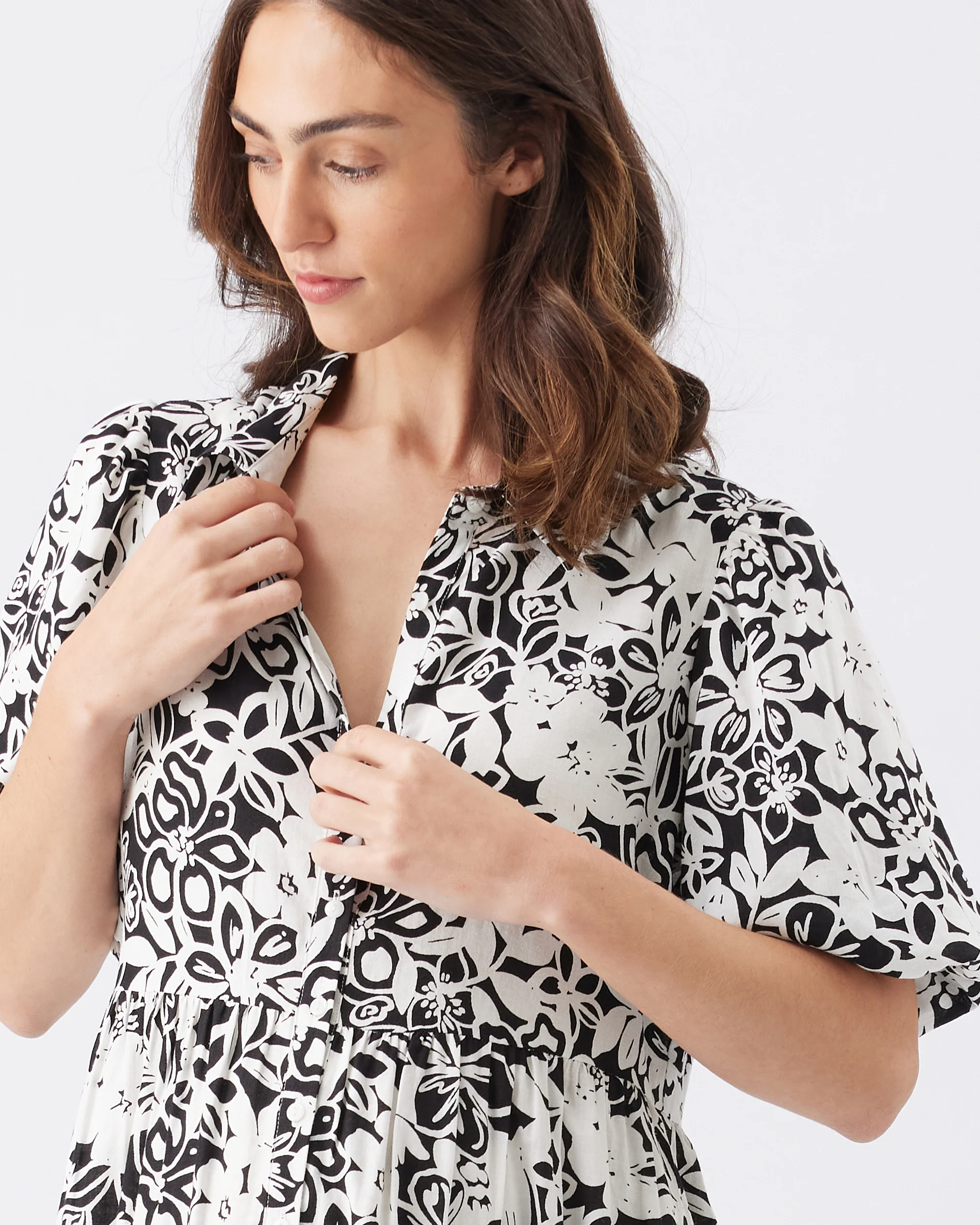 Nahla Linen Dress  Black / White - Image 5