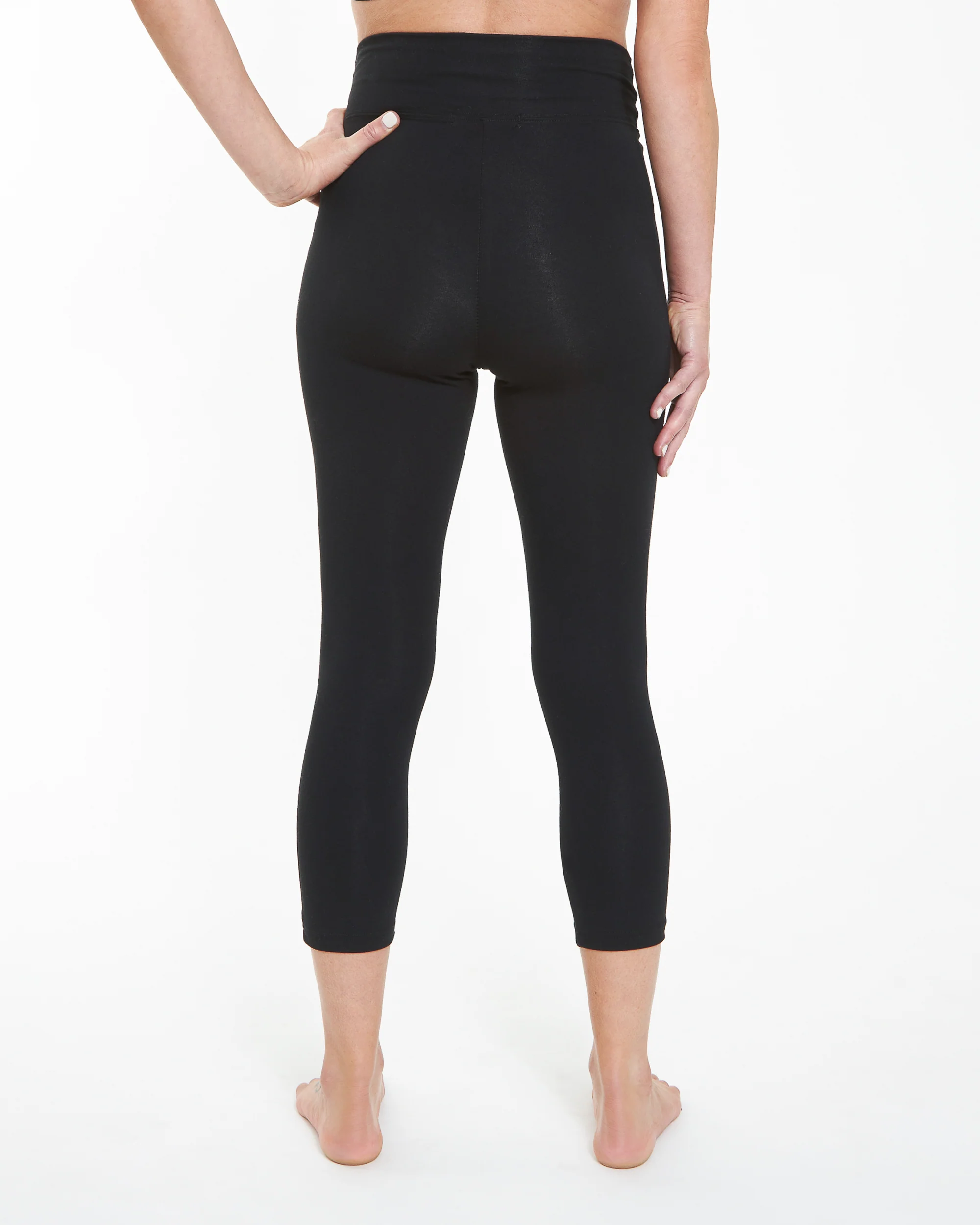 Organic Essential 3/4 Leggings Black - Image 3