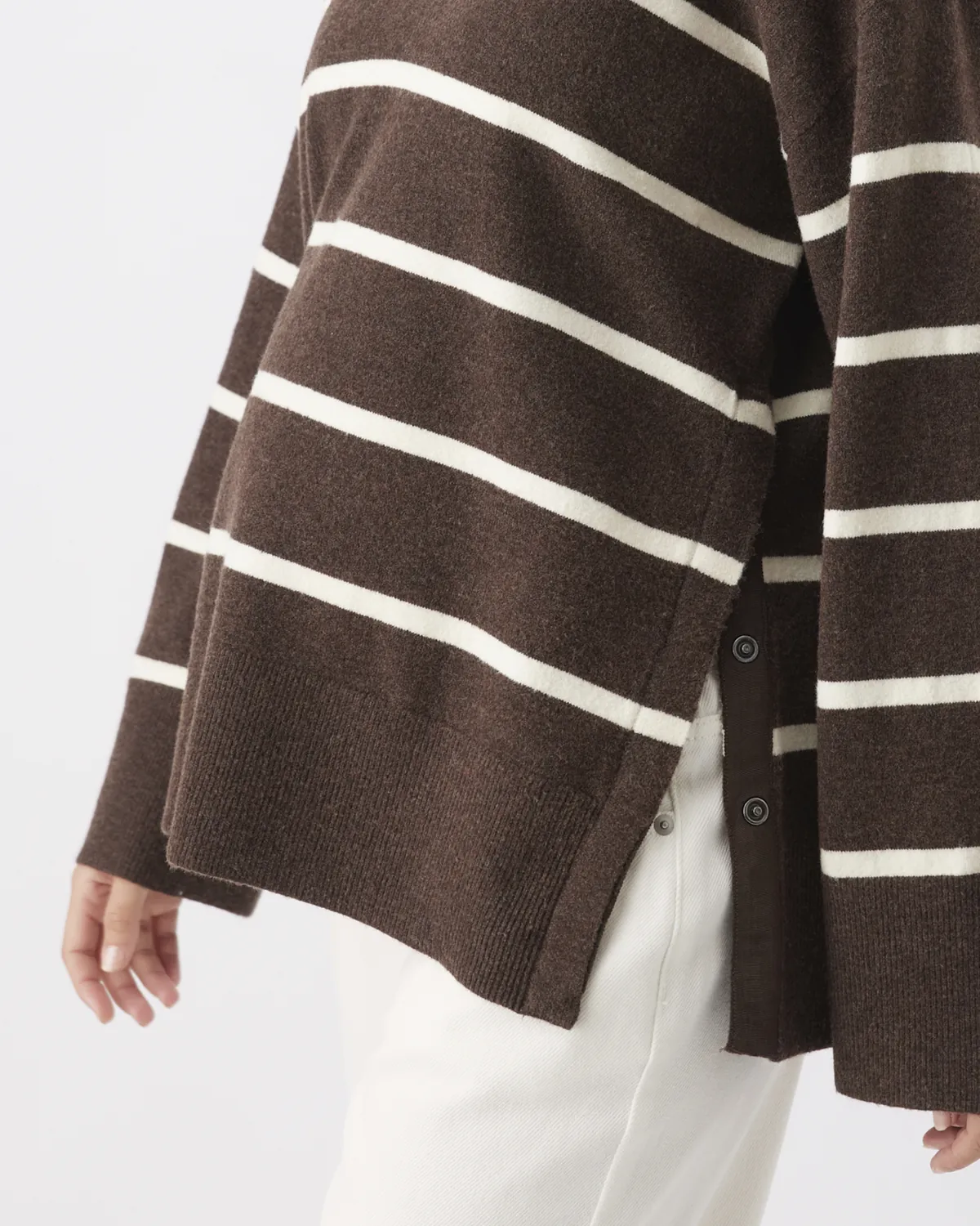Scout Nursing Knit  Chocolate / White - Image 5
