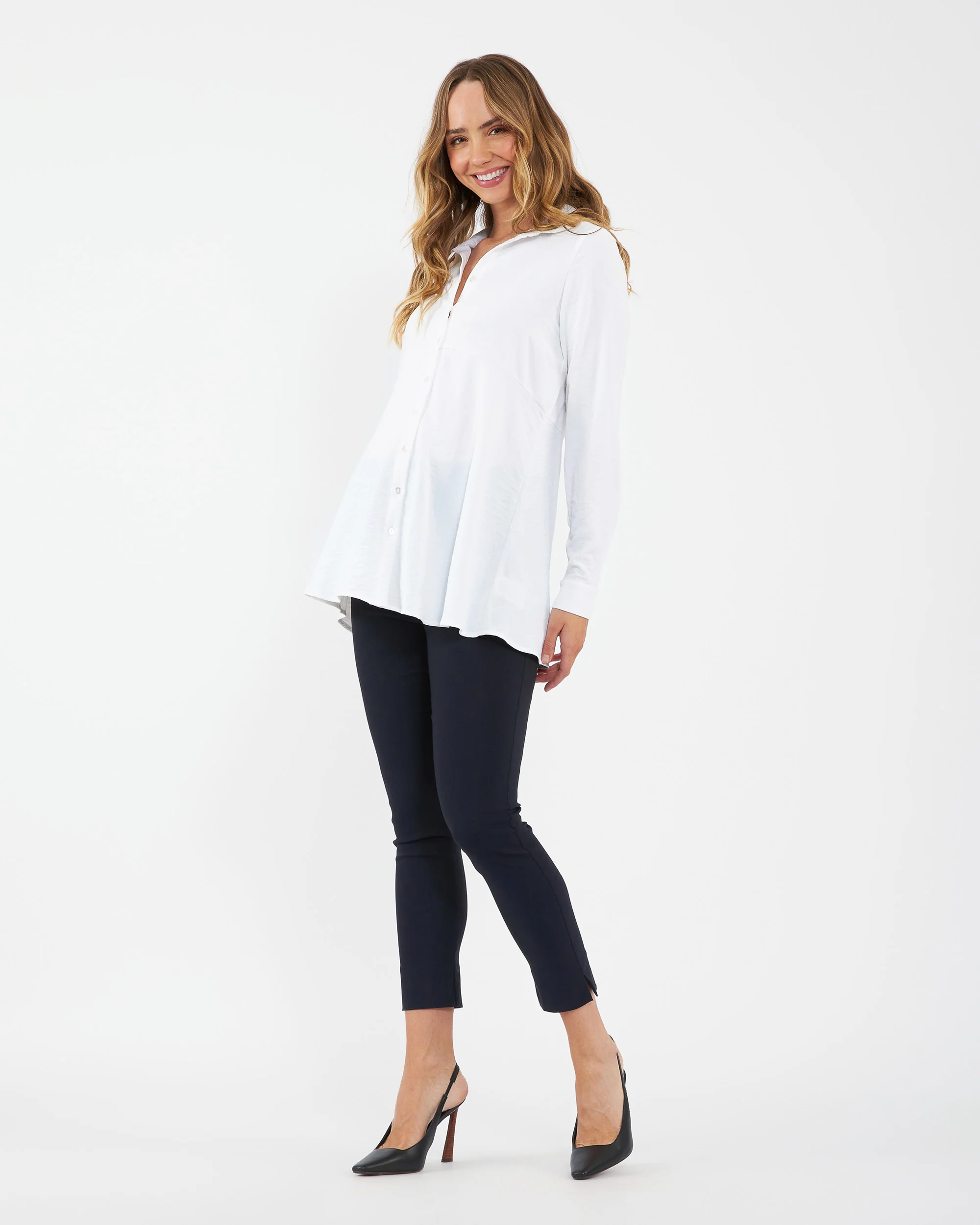 Suzie Capri Pant Navy - Image 2