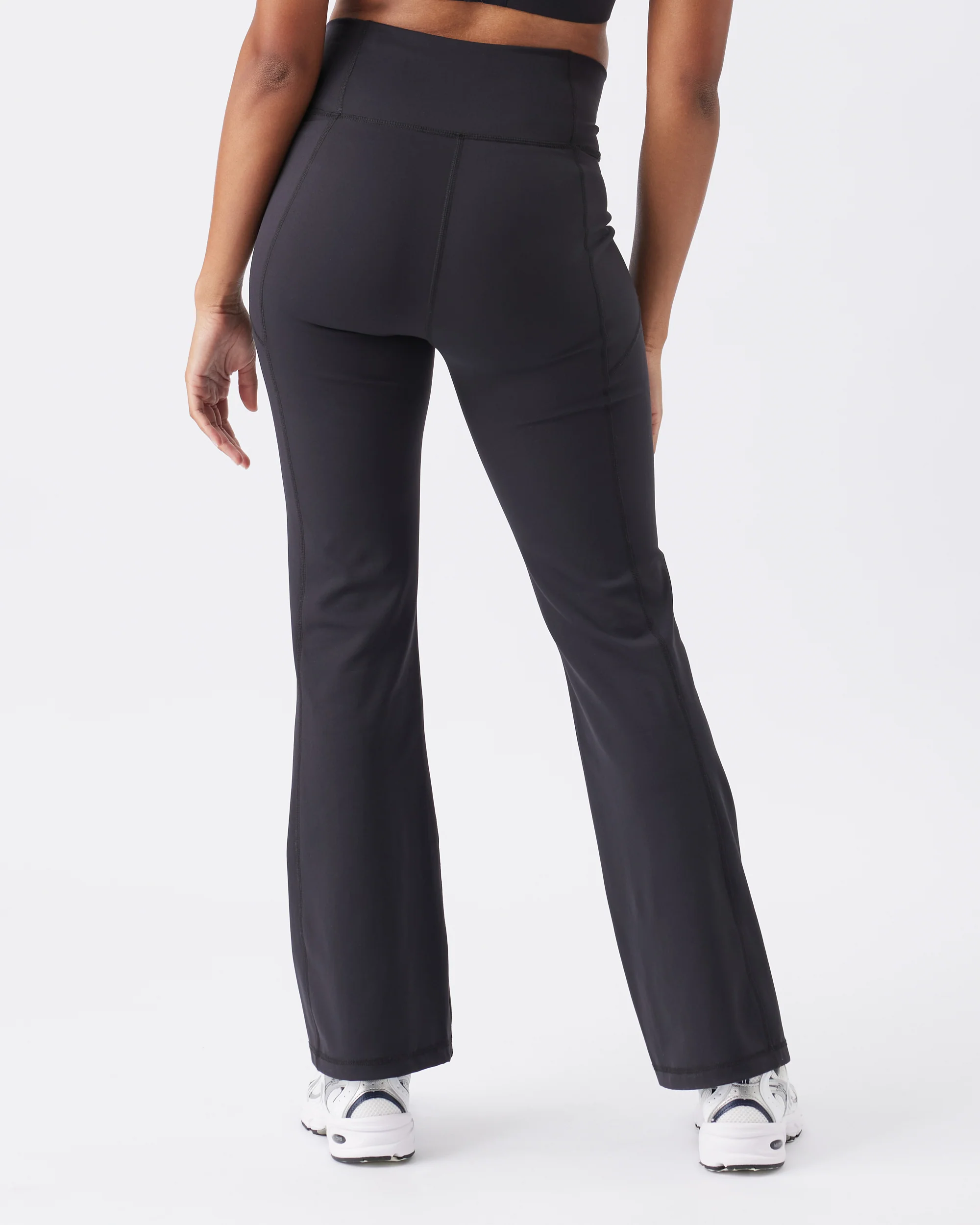 Tempo Flare Legging Black - Image 4