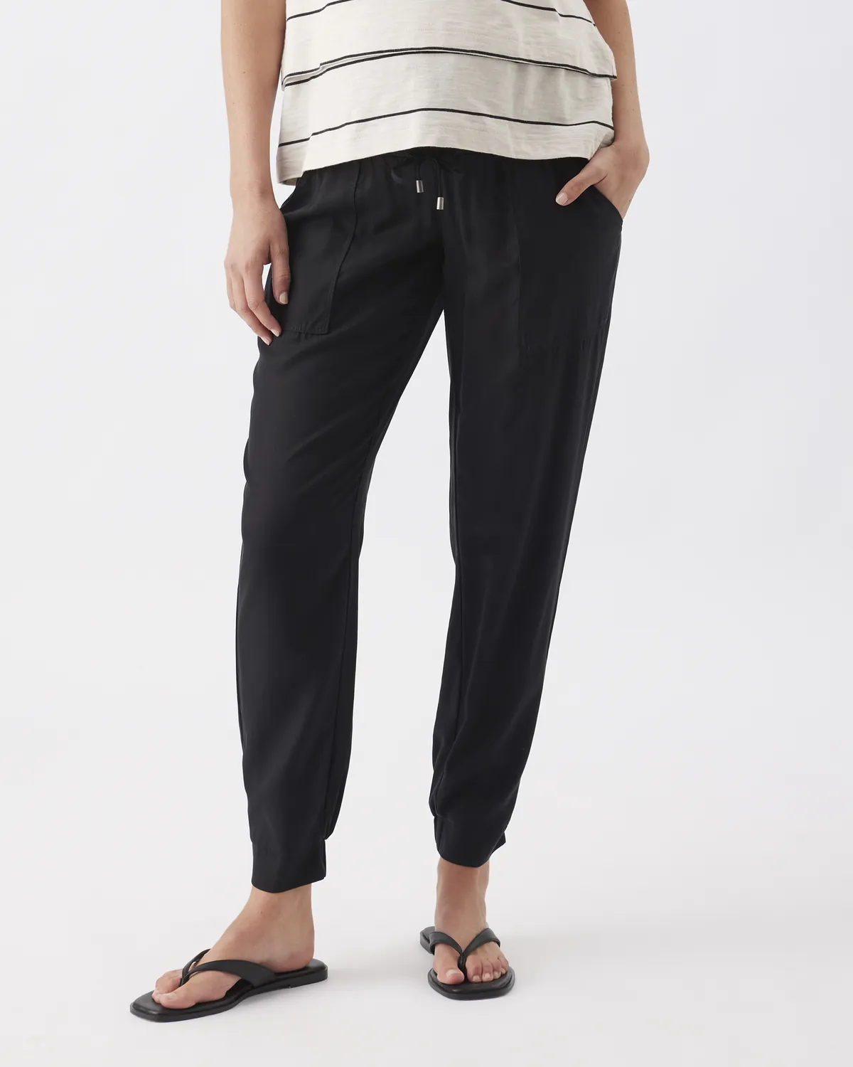 Tencel Off Duty Pant Black - Image 3