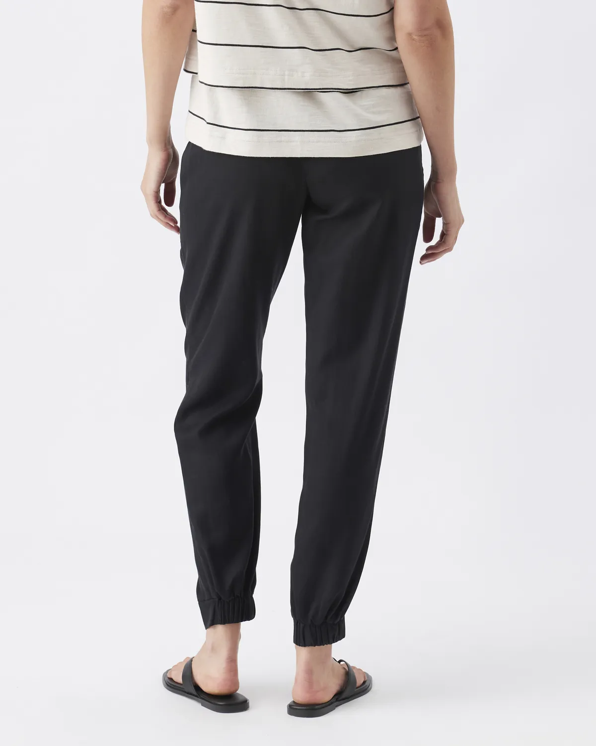 Tencel Off Duty Pant Black - Image 5