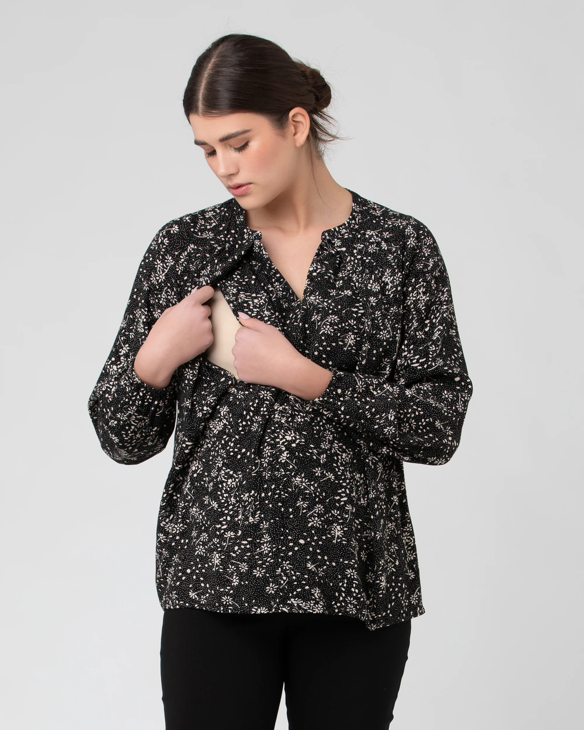 Trixie Nursing Blouse  Black / Natural - Image 4